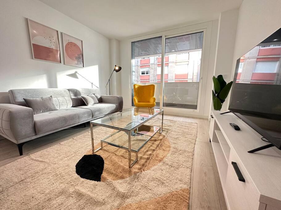 New Port, Free Parking Ybh3l Appartement